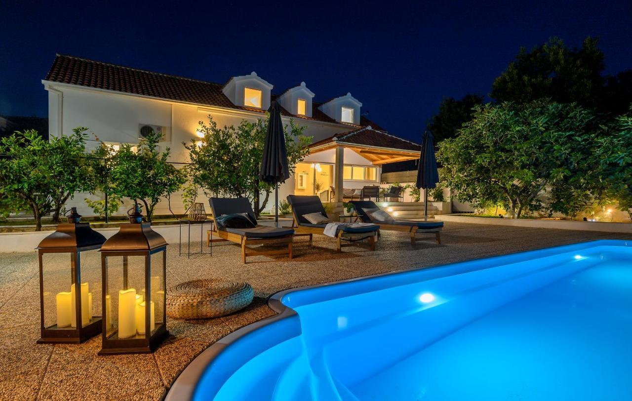 Villa Bellezza Milna  Exterior photo