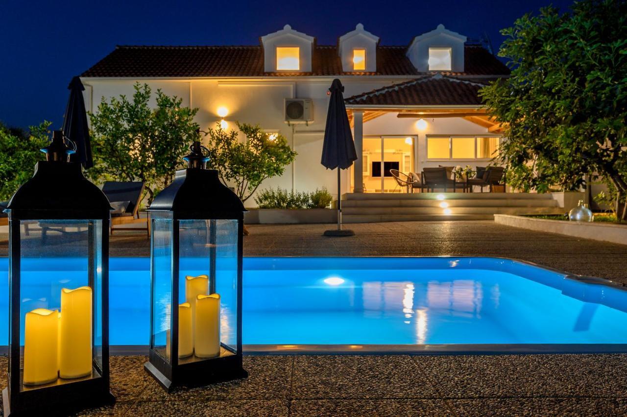 Villa Bellezza Milna  Exterior photo