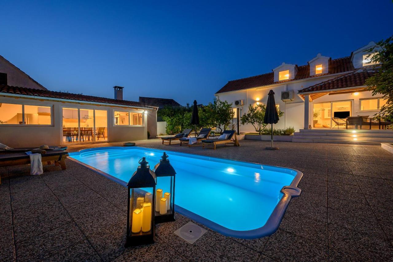 Villa Bellezza Milna  Exterior photo