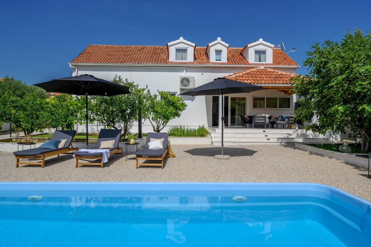 Villa Bellezza Milna  Exterior photo