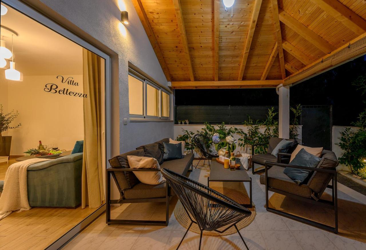 Villa Bellezza Milna  Exterior photo