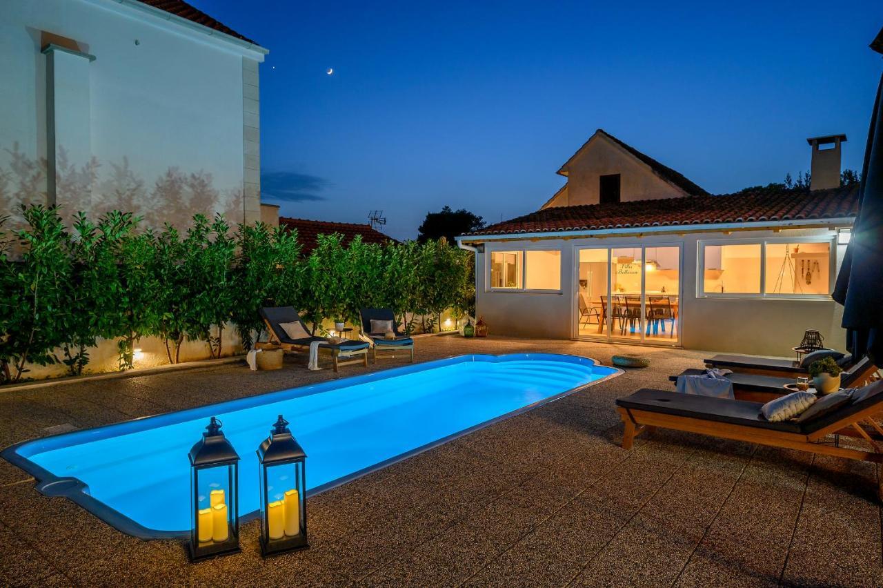 Villa Bellezza Milna  Exterior photo